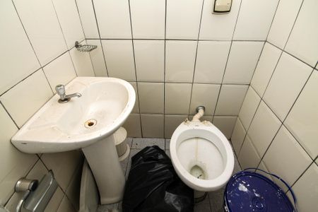 Casa para alugar com 160m², 3 quartos e 18 vagas Casa para alugar com 160m², 3 quartos e 18 vagasBanheiro Quarto de Serviço