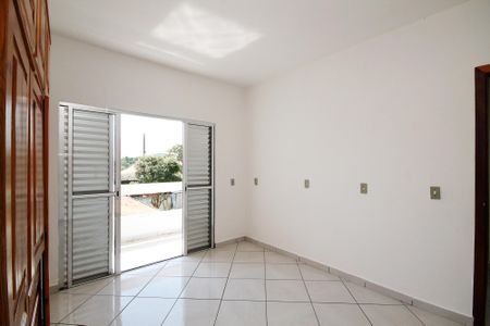 Casa para alugar com 160m², 3 quartos e 18 vagas Casa para alugar com 160m², 3 quartos e 18 vagasQuarto 2
