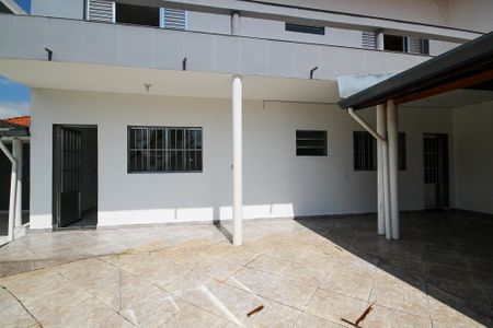 Casa para alugar com 160m², 3 quartos e 18 vagas Casa para alugar com 160m², 3 quartos e 18 vagasEntrada