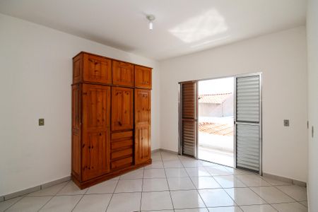 Casa para alugar com 160m², 3 quartos e 18 vagas Casa para alugar com 160m², 3 quartos e 18 vagasQuarto 2