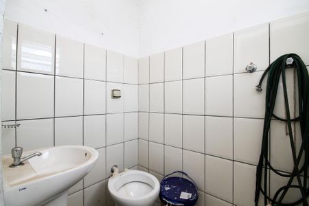 Casa para alugar com 160m², 3 quartos e 18 vagas Casa para alugar com 160m², 3 quartos e 18 vagasBanheiro Quarto de Serviço