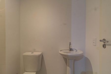 Apartamento para alugar com 30m², 1 quarto e sem vaga Apartamento para alugar com 30m², 1 quarto e sem vagaBanheiro
