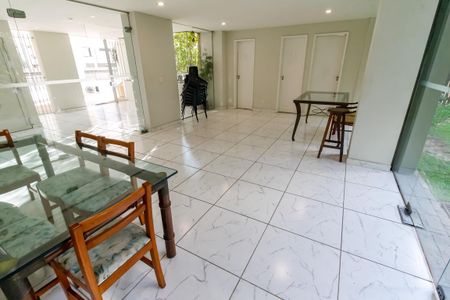 Apartamento para alugar com 71m², 2 quartos e 1 vagaÁrea comum - Salão de festas