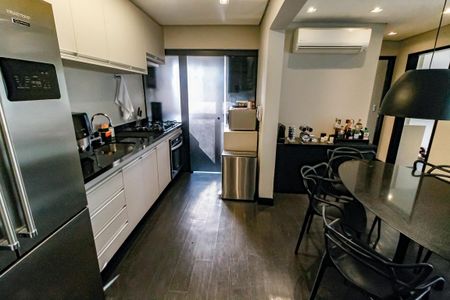Apartamento para alugar com 71m², 2 quartos e 1 vagaCozinha - Armários