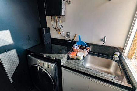 Apartamento para alugar com 71m², 2 quartos e 1 vagaÁrea de Serviço