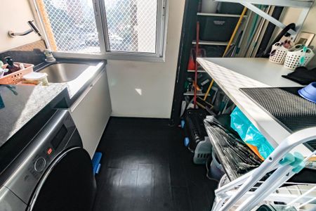 Apartamento para alugar com 71m², 2 quartos e 1 vagaÁrea de Serviço