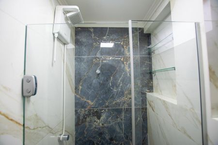 Banheiro de kitnet/studio para alugar com 1 quarto, 30m² em Vila Polopoli, São Paulo