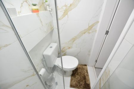 Banheiro de kitnet/studio para alugar com 1 quarto, 30m² em Vila Polopoli, São Paulo