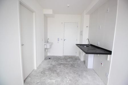 Sala / Cozinha / Área de Serviço de kitnet/studio à venda com 1 quarto, 26m² em Pinheiros, São Paulo