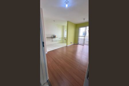 Sala de apartamento para alugar com 2 quartos, 46m² em Roselândia, Cotia