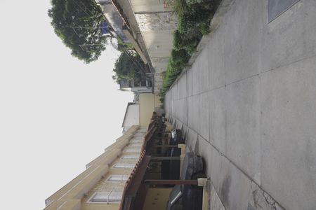 Casa de condomínio à venda com 70m², 2 quartos e 1 vagaGaragem