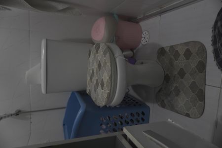 Casa de condomínio à venda com 70m², 2 quartos e 1 vagaBanheiro 2