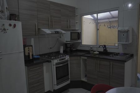 Casa de condomínio à venda com 70m², 2 quartos e 1 vagaCozinha