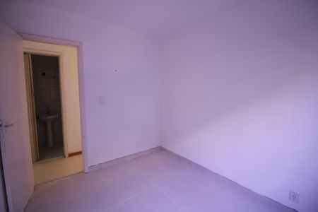 Quarto 1 de apartamento para alugar com 2 quartos, 42m² em Freguesia (jacarepaguá), Rio de Janeiro