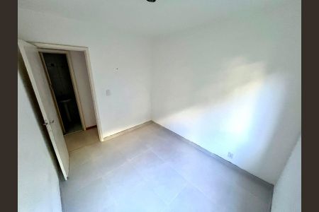Quarto 1 de apartamento para alugar com 2 quartos, 42m² em Freguesia (jacarepaguá), Rio de Janeiro