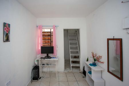Sala de casa à venda com 3 quartos, 70m² em Vila Capela, São Paulo