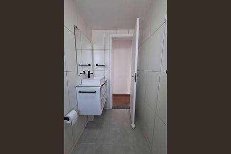 Apartamento para alugar com 53m², 2 quartos e 2 vagasBanheiro