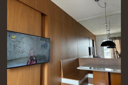 Sala de apartamento à venda com 2 quartos, 48m² em Vila Palmares, Santo André