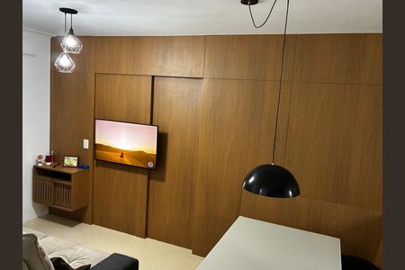 Sala de apartamento à venda com 2 quartos, 48m² em Vila Palmares, Santo André
