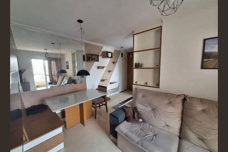 Sala de apartamento à venda com 2 quartos, 48m² em Vila Palmares, Santo André