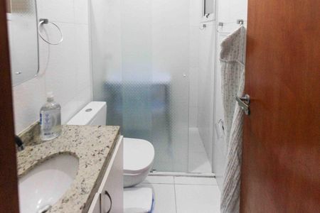 Casa à venda com 90m², 3 quartos e 2 vagasBanheiro da Suite