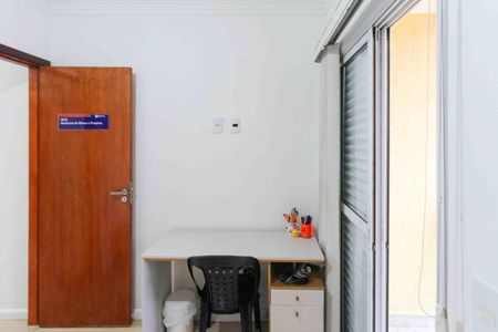 Casa à venda com 90m², 3 quartos e 2 vagasQuarto
