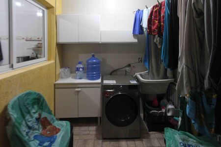 Casa à venda com 90m², 3 quartos e 2 vagasÁrea de Serviço