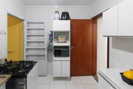 Casa à venda com 90m², 3 quartos e 2 vagasCozinha