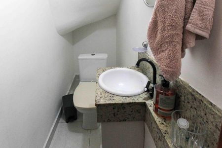 Casa à venda com 90m², 3 quartos e 2 vagasLavabo