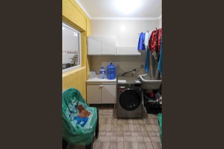 Casa à venda com 90m², 3 quartos e 2 vagasÁrea de Serviço