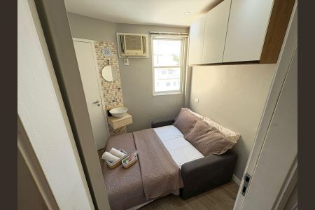 Quarto de apartamento à venda com 2 quartos, 130m² em Joá, Rio de Janeiro