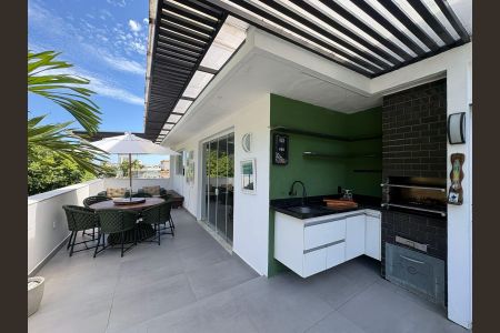 Apartamento à venda com 130m², 2 quartos e 1 vagaÁrea externa