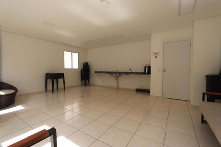 Apartamento à venda com 38m², 2 quartos e sem vagaÁrea comum - Salão de festas