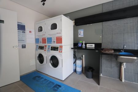 Apartamento à venda com 38m², 2 quartos e sem vagaÁrea comum - Lavanderia Coletiva