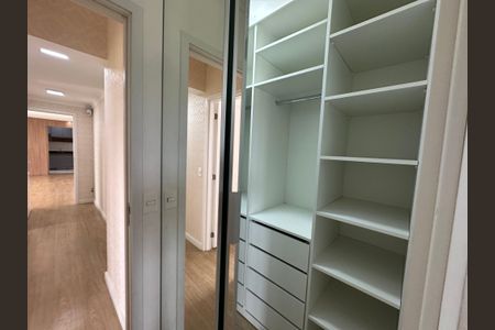 Apartamento para alugar com 109m², 3 quartos e 2 vagasCloset da suíte 3