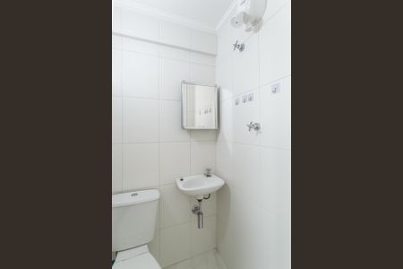 Apartamento para alugar com 66m², 2 quartos e 1 vaga Apartamento para alugar com 66m², 2 quartos e 1 vagaBanheiro de serviço