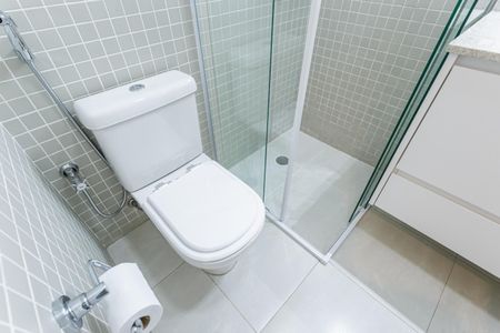 Apartamento para alugar com 66m², 2 quartos e 1 vaga Apartamento para alugar com 66m², 2 quartos e 1 vagaBanheiro