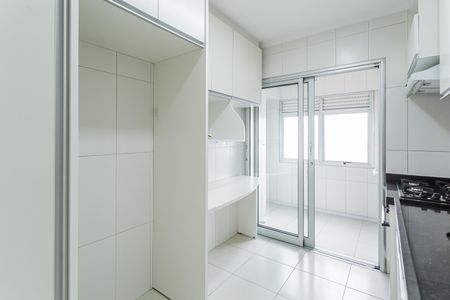 Apartamento para alugar com 66m², 2 quartos e 1 vaga Apartamento para alugar com 66m², 2 quartos e 1 vagaCozinha