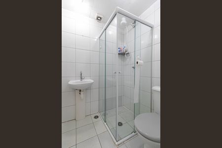 Banheiro de apartamento para alugar com 1 quarto, 34m² em Santa Etelvina, São Paulo