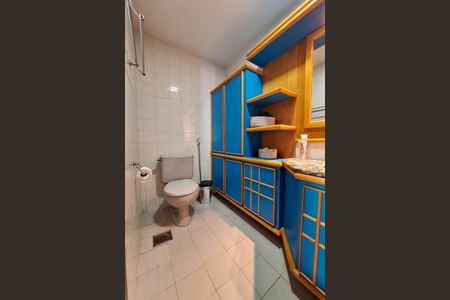 Apartamento à venda com 186m², 3 quartos e 2 vagasBanheiro da Suíte 2