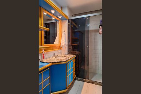 Apartamento à venda com 186m², 3 quartos e 2 vagasBanheiro da Suíte 2