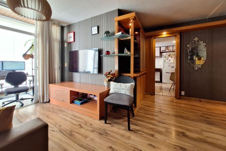 Apartamento à venda com 186m², 3 quartos e 2 vagasSala