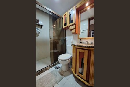 Apartamento à venda com 186m², 3 quartos e 2 vagasBanheiro Social