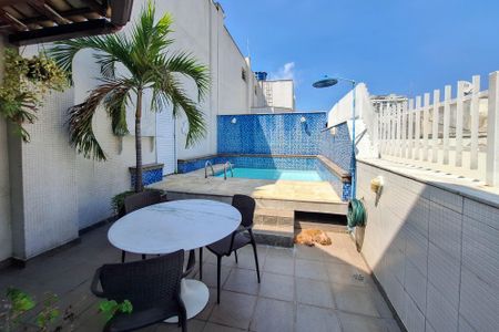 Apartamento à venda com 186m², 3 quartos e 2 vagasCobertura