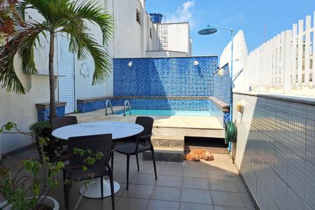 Apartamento à venda com 186m², 3 quartos e 2 vagasCobertura