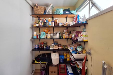 Apartamento à venda com 186m², 3 quartos e 2 vagasQuarto de Serviço