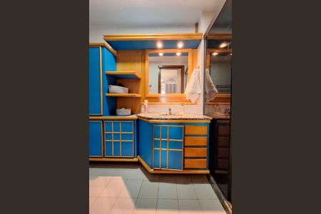 Apartamento à venda com 186m², 3 quartos e 2 vagasSuíte 2