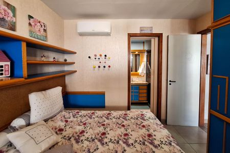 Apartamento à venda com 186m², 3 quartos e 2 vagasSuíte 2