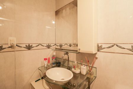 Apartamento à venda com 94m², 3 quartos e 2 vagasBanheiro Social