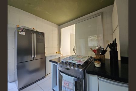 Casa para alugar com 300m², 3 quartos e 1 vagaCozinha